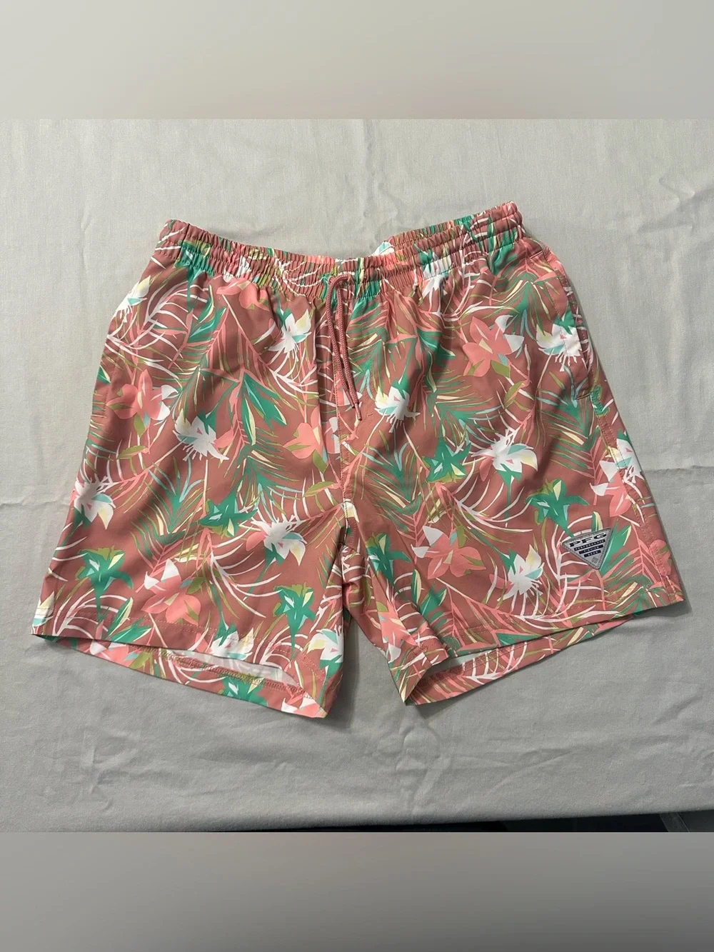 Columbia PFG Rambler Water Shorts Mens M Swim Trunks Pink Floral Tropical Lined
